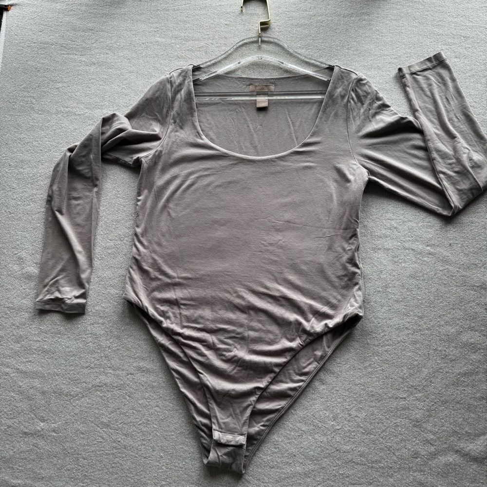H&M grey/taupe Bodysuit - L